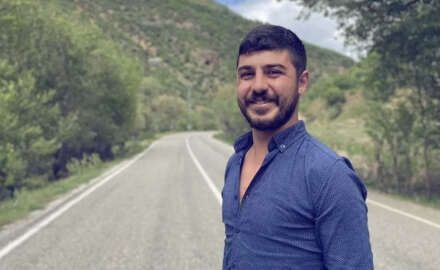 Ölen Savaş'ın sevgilisi: Dengemi kaybedince balkondan düştüm, birinin daha yerde olduğunu gördüm