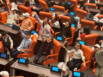 TBMM Başkanı Kurtulmuş: Milli mücadelenin kararlılık gerektirdiğini öncü nesilden öğrenmiş bulunuyoruz (3)