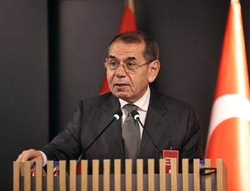 Dursun Özbek: Tüm algı çalışmalarına rağmen camiamızla dimdik bir şekilde hedefe doğru ilerliyoruz