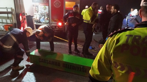 Samsun'da iki otomobil çarpıştı: 5 ölü