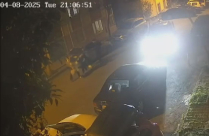 İstanbul- Gaziosmanpaşa sokak ortasında kucağında bebeği olan eşini darbetti