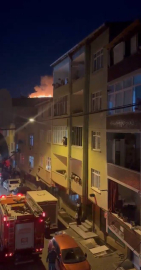 İstanbul - Esenler’de 4 katlı binanın çatısındaki yangın söndürüldü