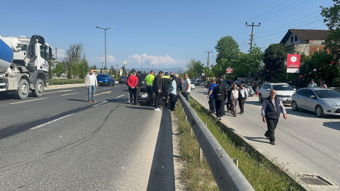 Motosikletle, elektrikli mopedin çarpıştığı kaza kamerada