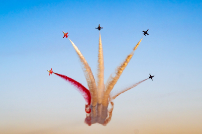 Mersin’de Türk Yıldızları’ndan muhteşem gösteri
