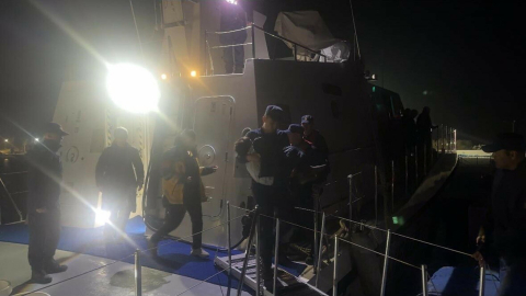 İzmir’de 2’si çocuk 18 kaçak göçmen yakalandı