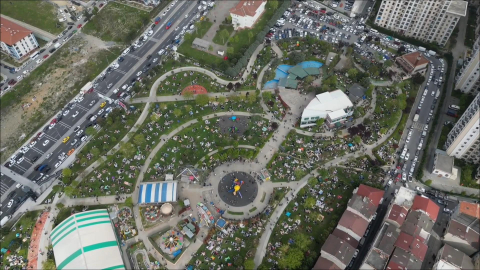 İstanbul - Esenler 15 Temmuz Millet Bahçesi ve Deprem Parkı'ndaki yoğunluk havadan görüntülendi