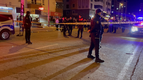 Borç- alacak nedeniyle 2 kişiyi tabancayla yaraladı, bekçi tarafından ayağından vuruldu