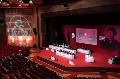 Dursun Özbek: Galatasaraylıların çok sevdiği mayıs ayı da geldi / Video eklendi
