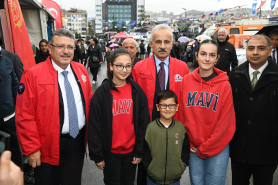 Bakan Uraloğlu ‘Bilim Festivali’ni ziyaret etti