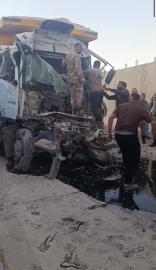 TIR'a arkadan çarpan kamyonun şoförü öldü