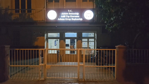 Adana'da berber dükkanında silahlı çatışma; 1 ölü, 2'si ağır 6 yaralı (2)