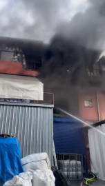 İstanbul- Başakşehir'de plastik imalathanesinde yangın -1