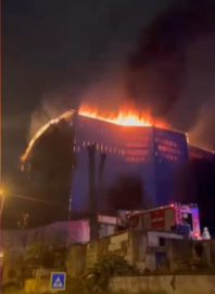 İstanbul - Üsküdar'da metruk binada yangın -1