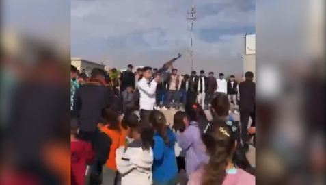 Şanlıurfa’da düğünlerde havaya ateş açıldığı anlar kamerada