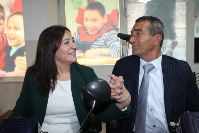 28 yıldır evli çift, kendileri gibi engelli bireylere 'umut' oldu