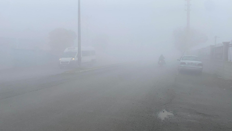 Iğdır'da sis etkili oldu