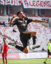 Aliağa FK'da kupa sevinci