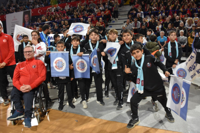 Bakan Bak: İzmir'den yeni şampiyonlar istiyoruz / Ek fotoğraflar