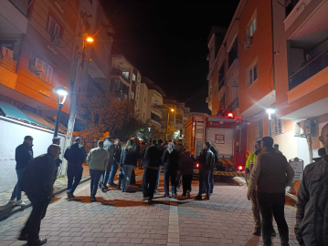 Manisa’da inşaat çalışmasının yanındaki 2 binada çatlaklar oluştu, 15 kişi tahliye edildi