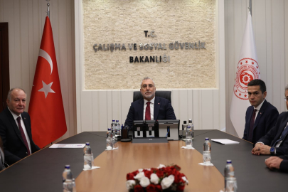 Asgari ücret görüşmeleri başladı; Türk-İş masada yok