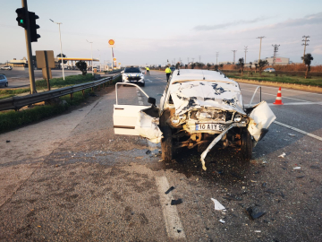 Otomobil, aynı yöne giden otomobile çarptı; 15 yaşındaki Furkan öldü