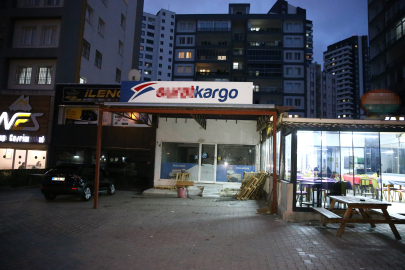 Göndermek istenen kaçak sigarayı polise bildiren kargo şube müdürünü öldürdü