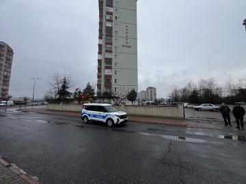 Tartıştığı kocasını bıçakla yaraladı