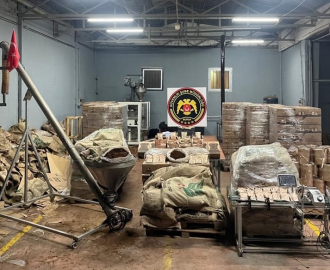 Sağlıksız koşullarda ürettikleri 4 ton kahveyi, piyasaya sürmeye hazırlanan 5 şüpheli yakalandı