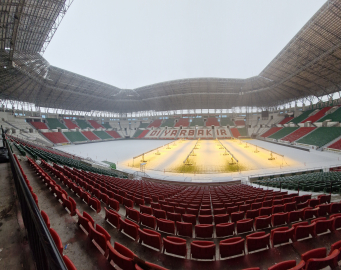 Diyarbakır Stadyumu’nda çimler, don ve buzlanmaya karşı yapay güneş ışığıyla korunuyor