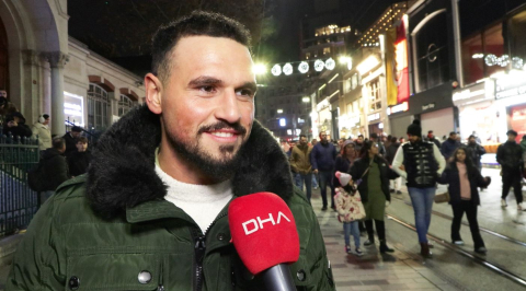 İstanbul - Taksim Meydanı'nda yeni yıl coşkuyla karşılandı