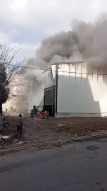 İstanbul- Esenyurt'ta mobilya imalathanesinde yangın -1