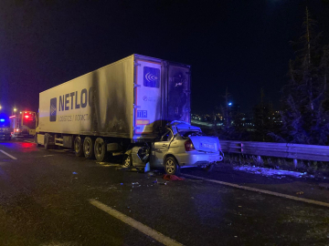 Ankara'da TIR'a arkadan çarpan otomobilin sürücüsü öldü