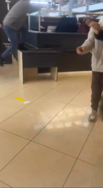 İstanbul - Beylikdüzü'nde alışveriş merkezinde 'Yer kiralama' kavgası