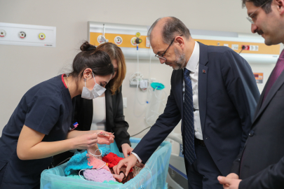 Yenidoğanlarda kritik kalp hastalıkları için ulusal tarama programı başlatılıyor