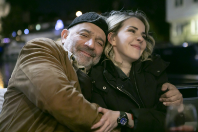 Arka Sokaklar'da mutlu aile tablosu