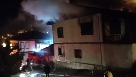 Beypazarı’nda çıkan yangında 6 ev kullanılmaz hale geldi