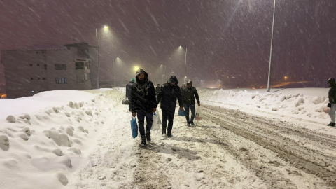 Yüksekova kar ve tipi etkili oldu