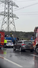 İstanbul- Eyüpsultan'da cezaevi nakil aracı devrildi; 2'si ağır 10 yaralı