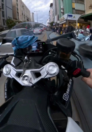 Motosikletiyle trafiği tehlikeye atıp, bu anların görüntülerini sanal medya paylaşan sürücüye ceza