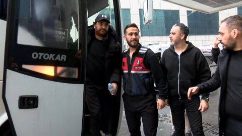 İstanbul - Uyuşturucu soruşturmasında Hasan Can Kaya ve Reynmen gözaltına alındı / Sevk görüntüsüyle