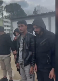 Otoyolda durdurulan otomobilden 9 kaçak göçmen çıktı