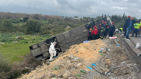 Antalya'da yolcu otobüsü devrildi; 8 ölü, 26 yaralı / Ek fotoğraflar