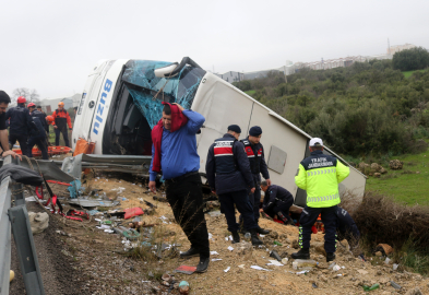 Antalya'da yolcu otobüsü devrildi; 8 ölü, 26 yaralı / Ek fotoğraflar