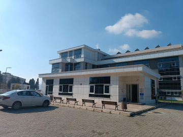 Evinin önünde uğradığı silahlı saldırıda öldü