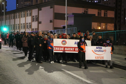 Kayseri’de ‘sessiz' yürüyüş ve ‘Mahalle Tahliye Tatbikatı’ yapıldı