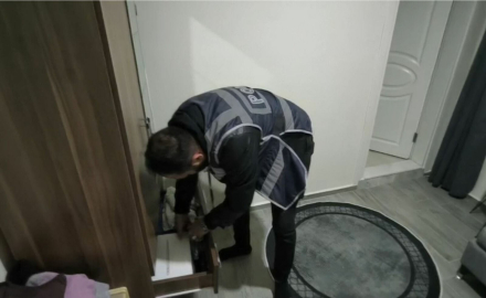 Aydın merkezli 6 ilde vize dolandırıcılığı operasyonu: 12 tutuklama