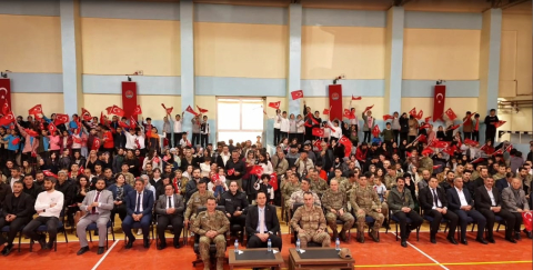 Askeri bando takımı, Hakkari'de konser verdi