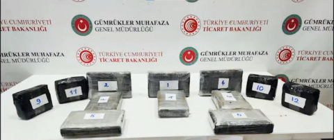 İpsala Sınır Kapısında otomobilin havalandırma boşluğunda 11 kilo kokain ele geçirildi