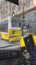 İstanbul - Fatih'te 3 İETT otobüsü kaza yaptı-1