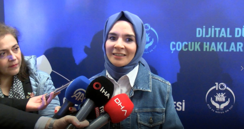 Bakan Göktaş, 'Külliye'de Ramazan' etkinlik alanını ziyaret etti